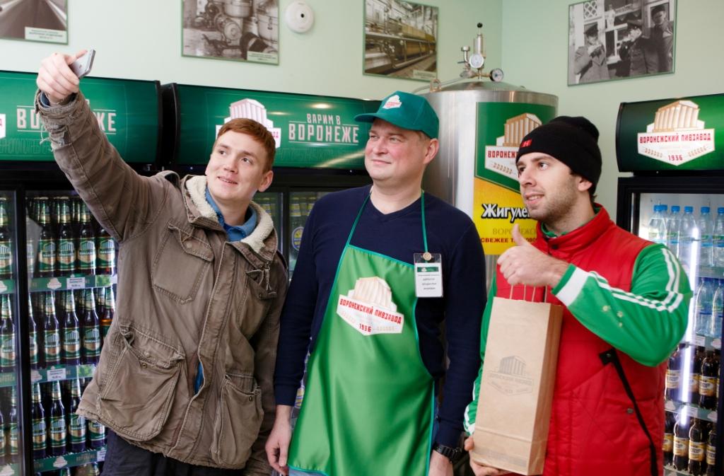 Почему покупатели пива делают селфи с директором Воронежского пивзавода?