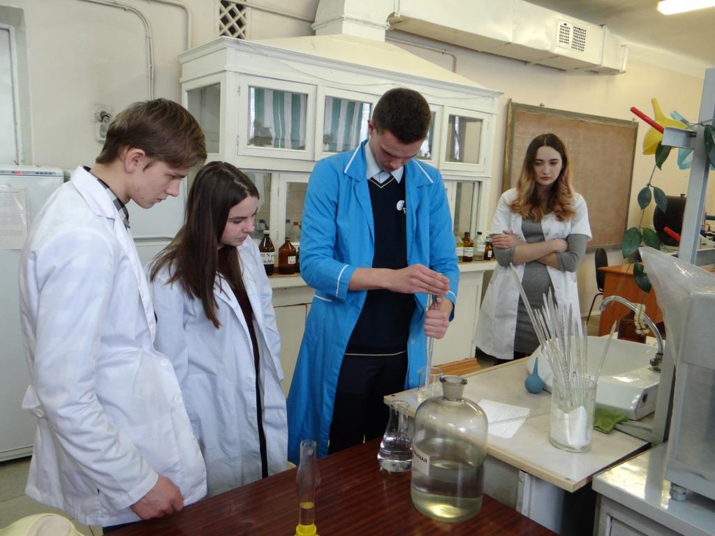 СИБУР поддержал проведение региональной олимпиады по химии для школьников