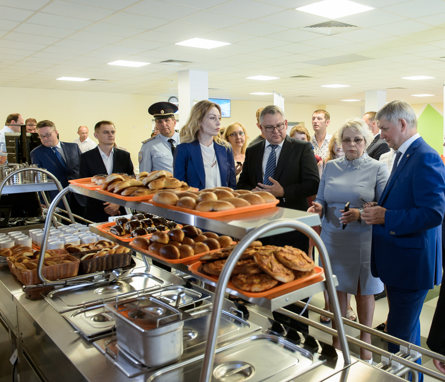 С 1 сентября все ученики начальных классов в регионе смогут получать горячее питание бесплатно