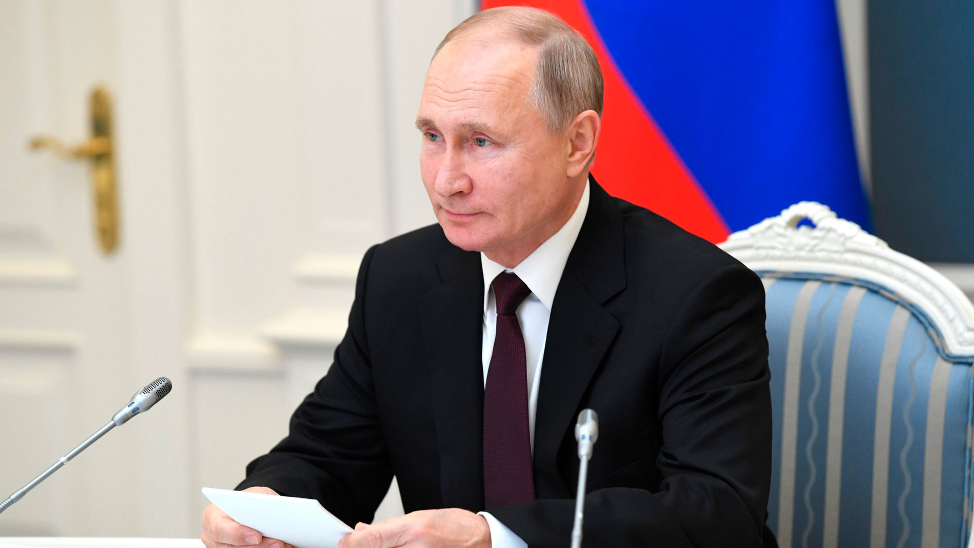 Президент России Владимир Путин поблагодарил воронежцев за добросовестный труд