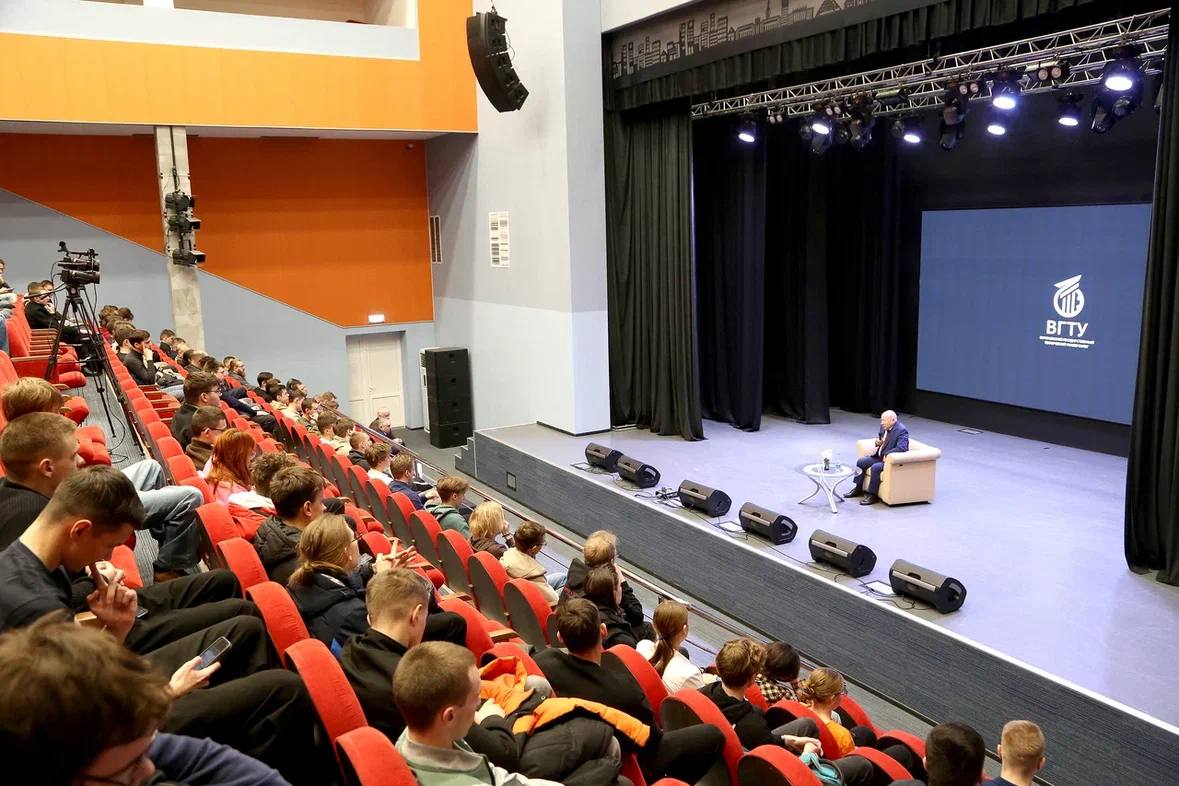 Корпорация НПО «РИФ» укрепляет кадровый резерв: глава компании выступил с лекцией в ВГТУ