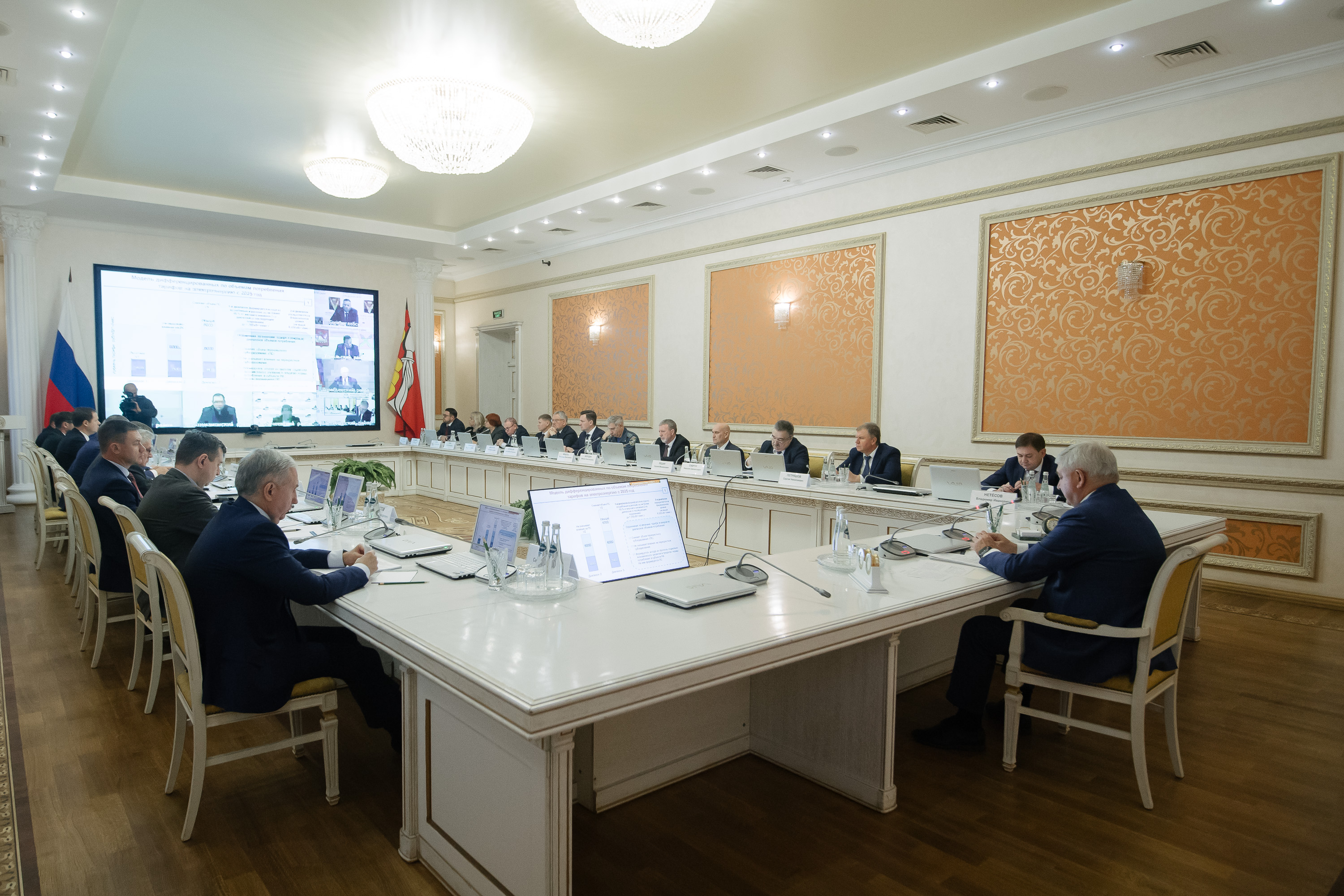 Воронежских служащих ждет оптимизация численности и совершенствование оплаты труда
