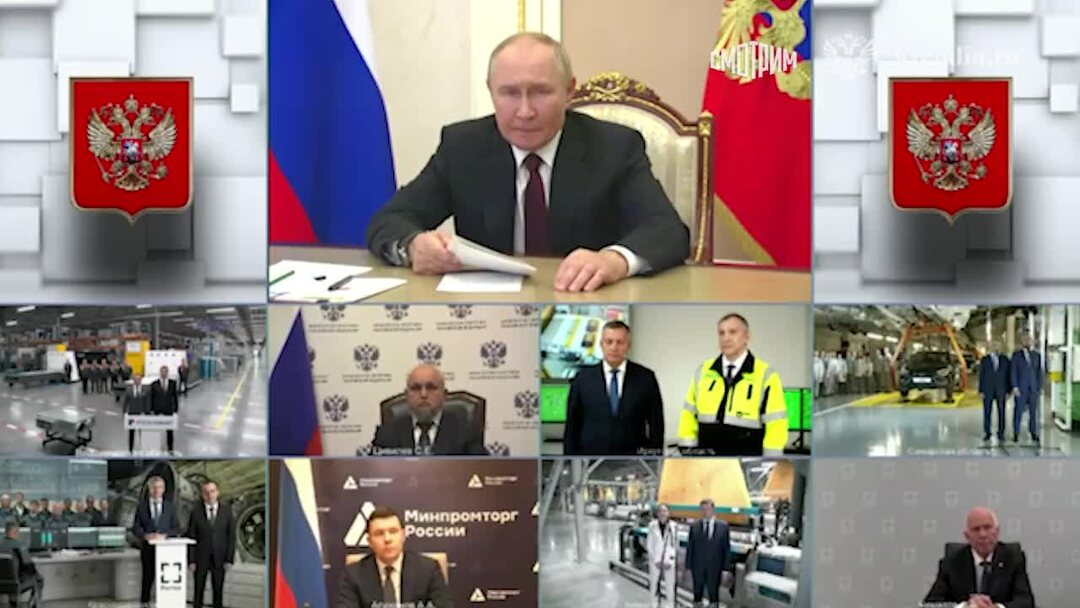 Президент провел совещание по развитию отечественной промышленности