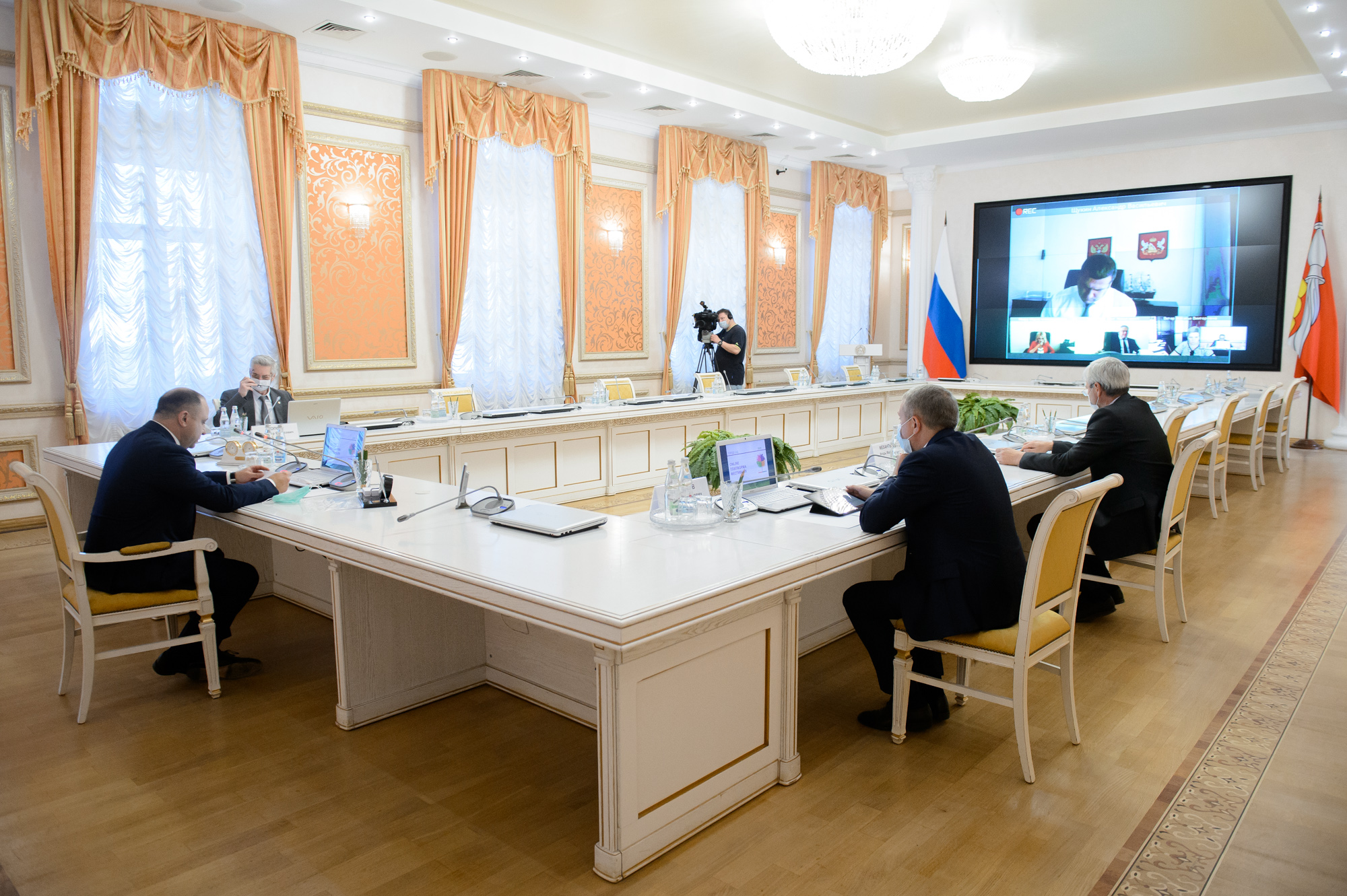 1 сентября планируется открыть более 1400 учебных учреждений