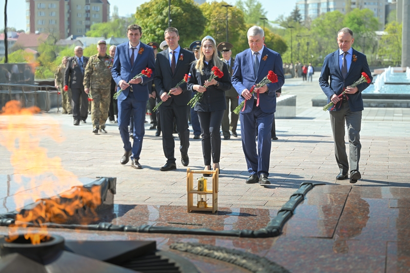 «Огонь памяти» объединил поколения: в Воронеже стартовала международная патриотическая акция