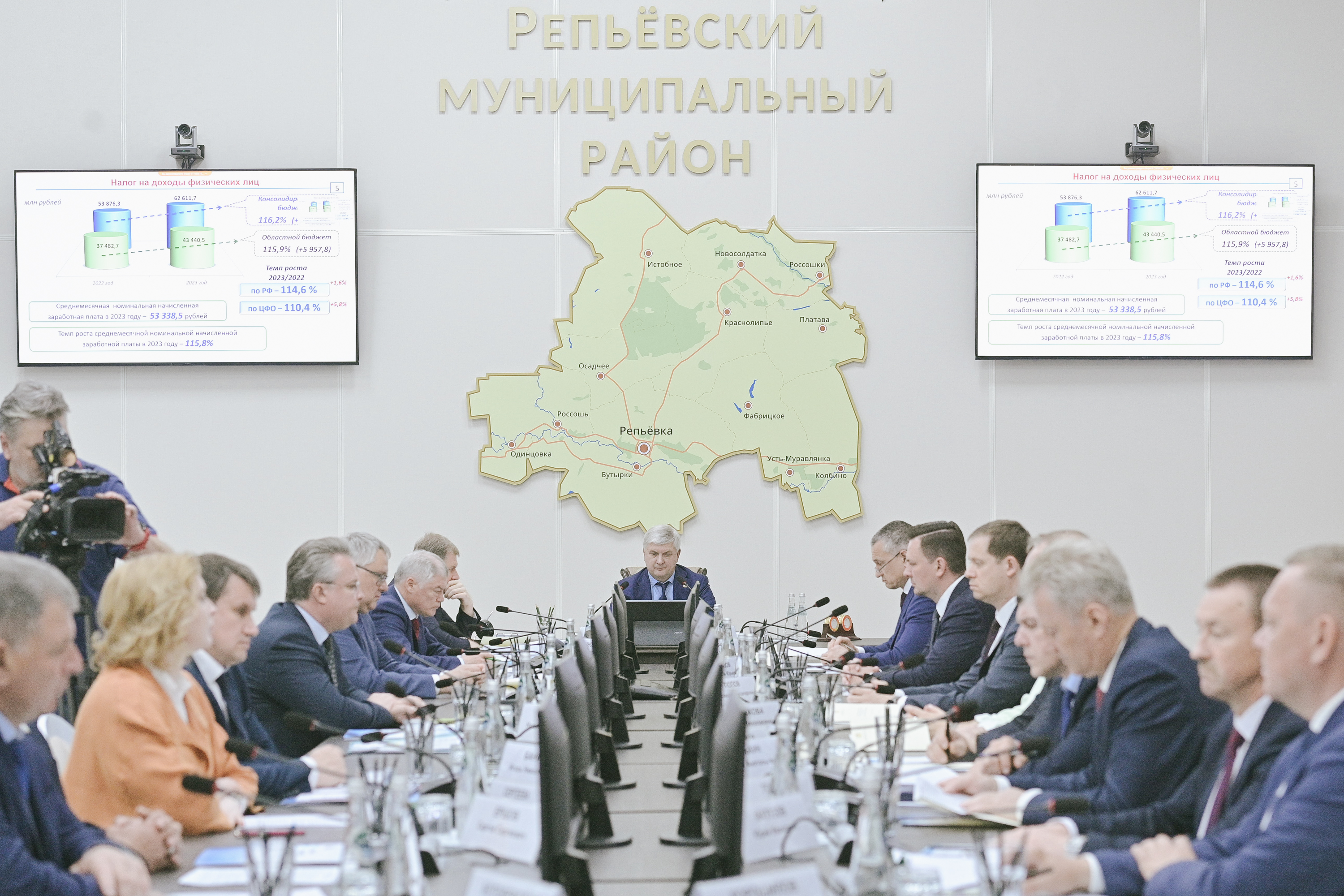 Исполнение областного бюджета за 2023 год обсудили на выездном заседании правительства Воронежской области