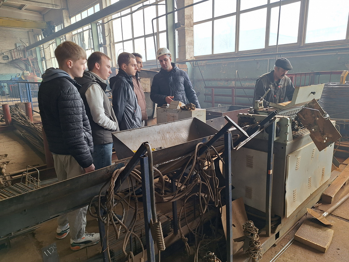 Завод ЖБИ №2: встреча со студентами-механиками ВГТУ 