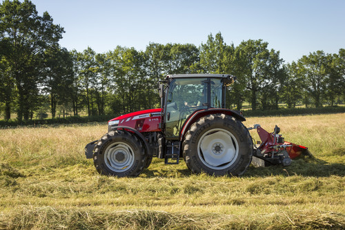 AGCO-RM объявляет о старте продаж в России трактора Massey Ferguson 6713