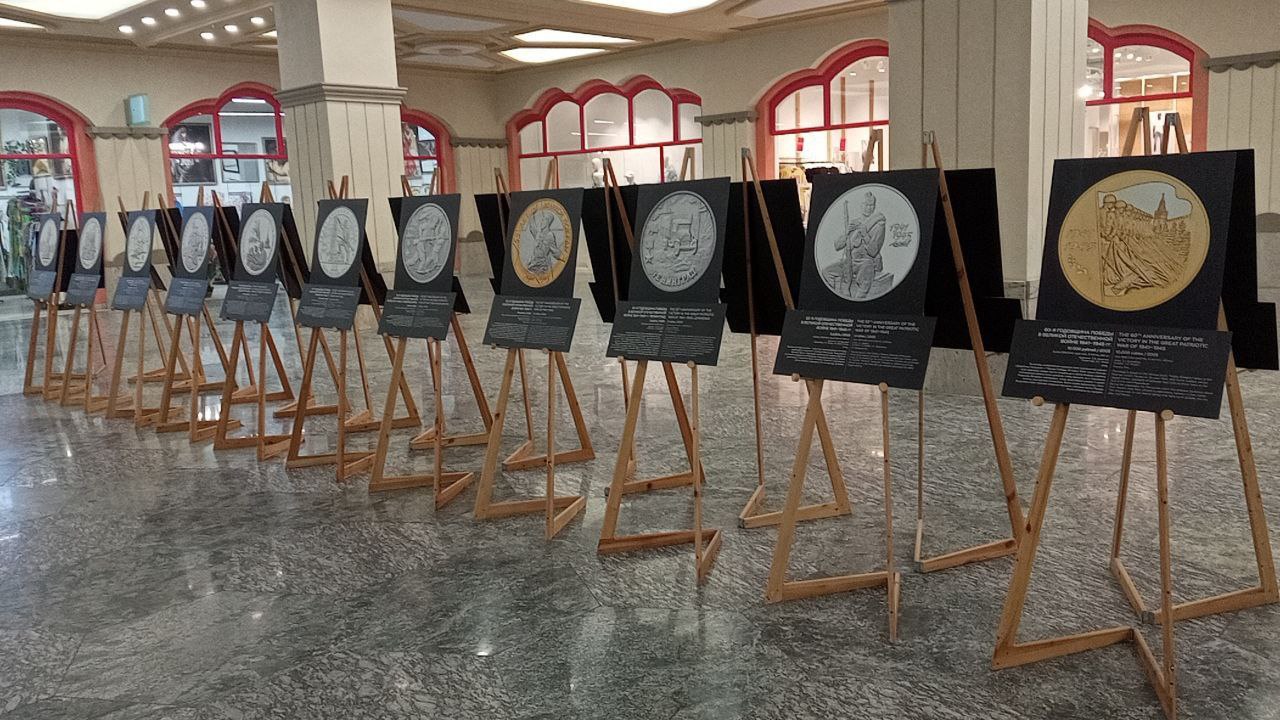«Истории Победы» в работах художников-медальеров можно посмотреть на выставке в Воронеже