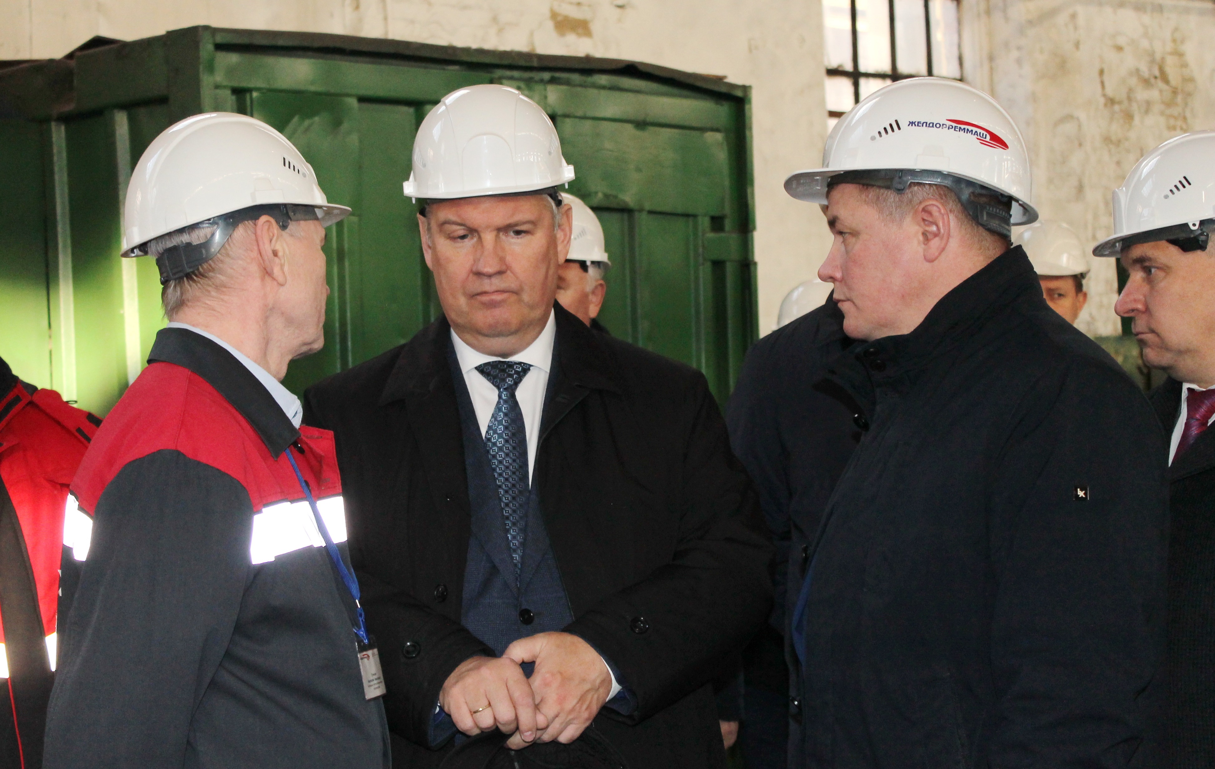 Сергей Кобзев посетил Воронежский тепловозоремонтный завод и оценил перспективы предприятия