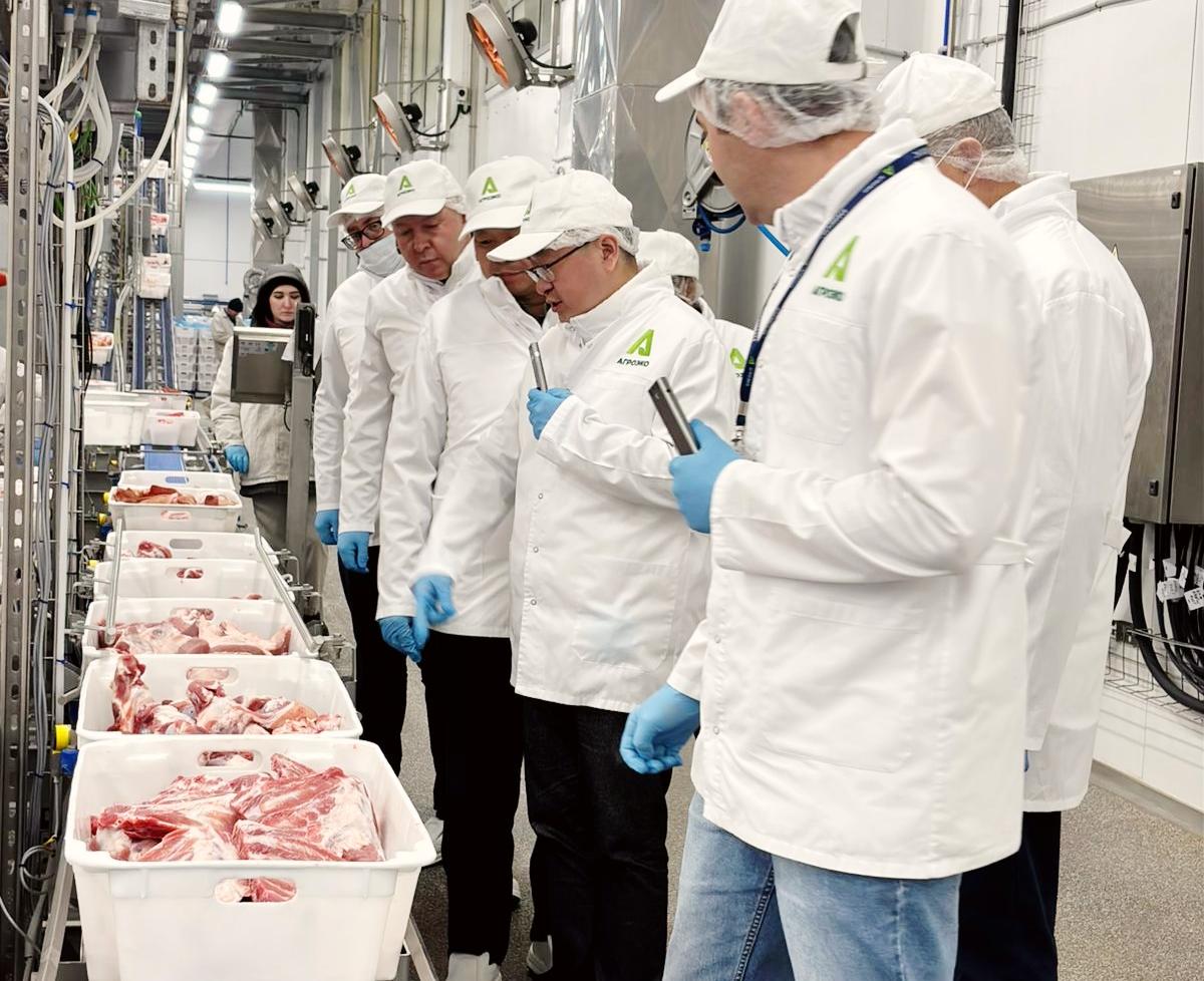 Компания АГРОЭКО приняла делегацию коллег из Китая на своем мясоперерабатывающем предприятии