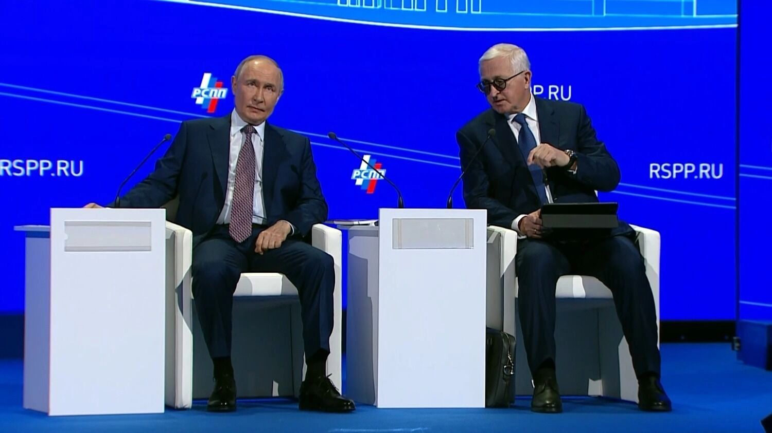Владимир Путин: Санкции против России останутся навсегда